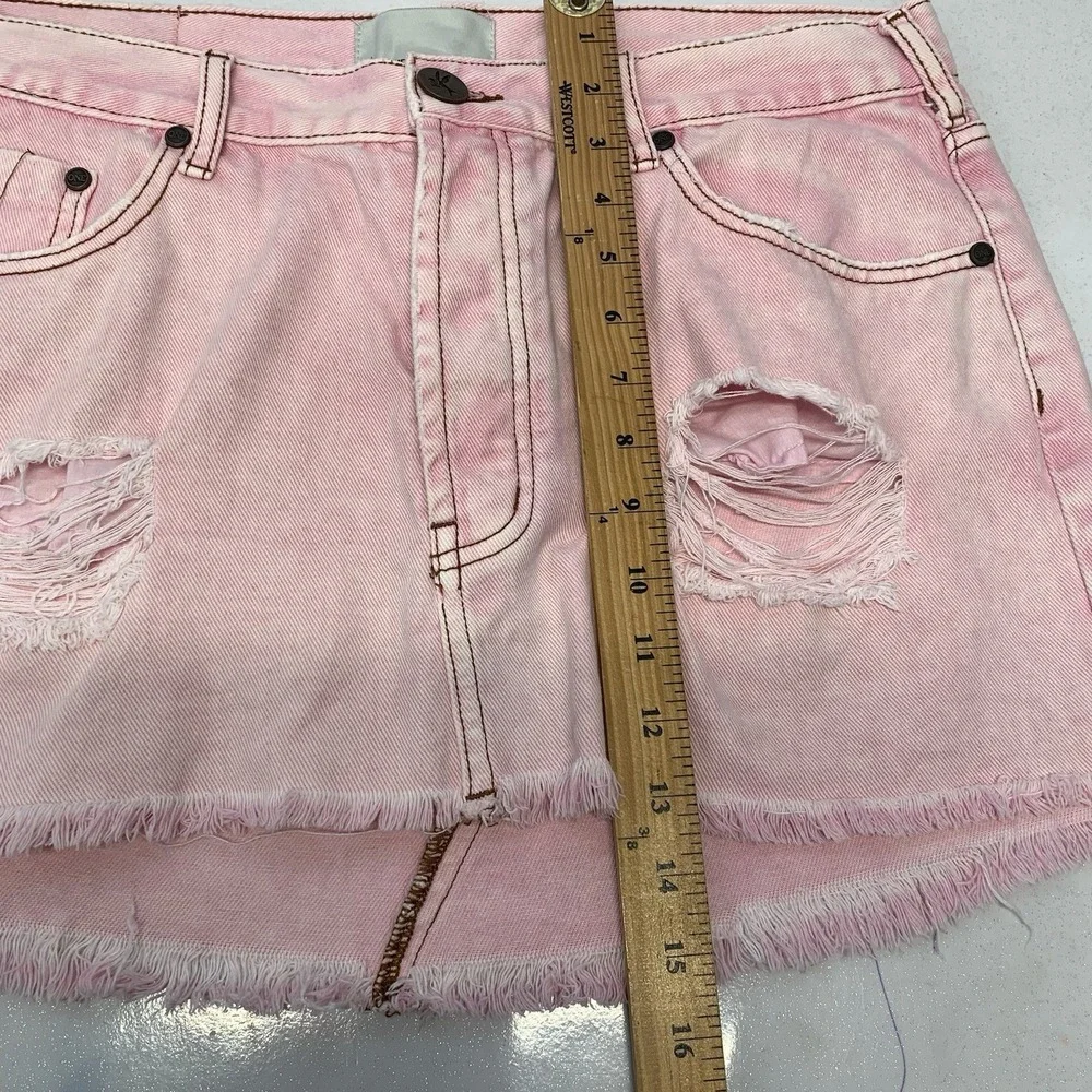 One Teaspoon Pink Denim Mini Skirt Button Fly Sz 30 Fray Hem Pockets 100% Cotton
